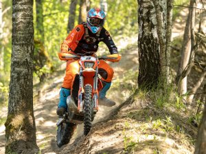 “Sigulda Racing Team” startē “Firestarter” Hard Enduro Sauriešos