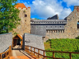 Apmeklētājiem atkal atvērta Livonijas ordeņa Siguldas pils