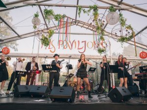 Pils paviljona piektā sezona ir atklāta