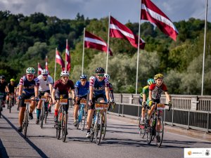 Krāšņi, patriotiski un sportiski aizvadīts “Elektrum” Vienības brauciens