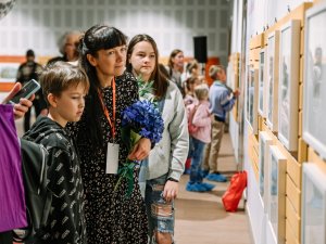 “Siguldas devonā” apskatāma Ilonas Vīklandes ilustrāciju izstāde