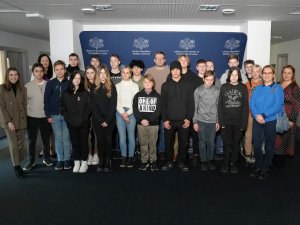 Mores pamatskolas skolēni viesojas Iekšlietu ministrijā un policijas koledžā