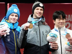 Novadnieks Emīls Indriksons triumfē Jaunatnes ziemas olimpiskajās spēlēs