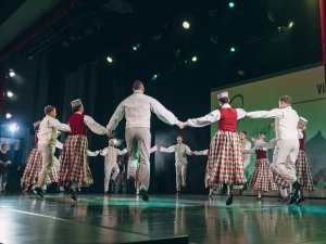 Atzinību iegūst Ilmāra Dreļa jaundarbs deju kolektīva “Dūka” izpildījumā