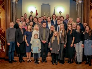 Svinīgi sveic Pasaules Jaunatnes ziemas olimpisko spēļu dalībniekus, viņu ģimenes un trenerus