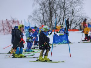 Notiks slēpošanas sacensības “Vilciņa kauss” un Pilsētas trases balvu izcīņa