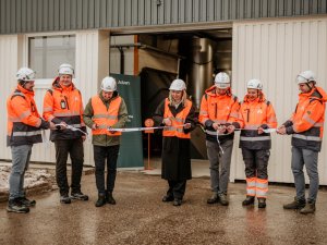 Videi draudzīgāki centralizētās siltumapgādes risinājumi – Siguldā atklāta modernizētā katlumāja 