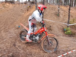 Stīveru mototrasē norisinājies triāla sacensību “Ziemas kauss” posms