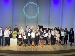 Noticis V Vidzemes mūzikas skolu audzēkņu konkurss Vispārējās klavierēs