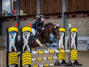 Novadniece ieguvusi 1. vietu jātnieku sporta sacensībās