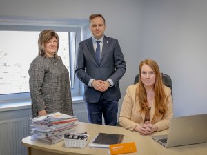 Pašvaldība sveic kolēģus Bāriņtiesu darbinieku dienā