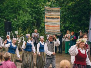 13. aprīlī notiks deju kopas “Sidgunda” 40 gadu jubilejas koncerts