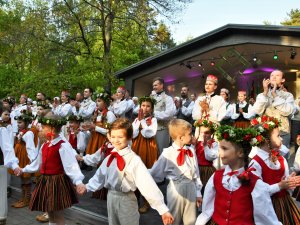 Nedēļas nogalē, 18. maijā, Inčukalnā aicina svinēt 13. Deju svētkus