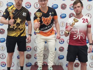 Inčukalniešiem deviņas godalgas galda hokeja sacensībās