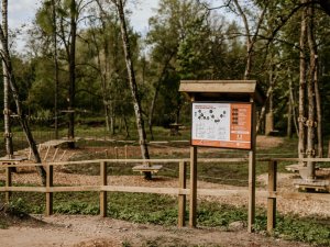 Aktīvās atpūtas zona bērniem un jauniešiem Mergupes dabas takā Mālpilī