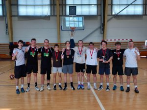 Mālpilī aizvadīts basketbola turnīrs