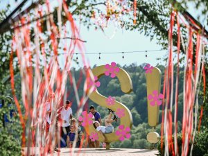 Svinot kopību un daloties ar labo, izskanējuši Siguldas svētki; pateicība svētku dalībniekiem