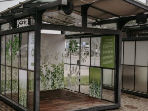 Koprades laboratorijās apskatāma A. Bules izstāde “Latviešu sapņa līgotava”