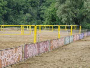 Labiekārtoti pludmales volejbola laukumi