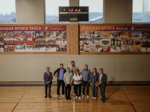 Novadu apmeklē izglītības komisijas delegācija no Vācijas