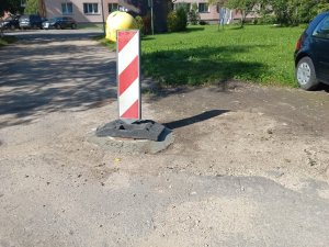 Notiek kanalizācijas aku atjaunošanas darbi Leona Paegles ielā Siguldā