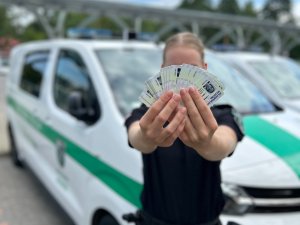 Pēc velosipēda vadītāja apmācībām eksāmenus nokārtojuši 43 bērni