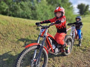 Aizvadīts “Minikausa” sacensību trešais posms triālā