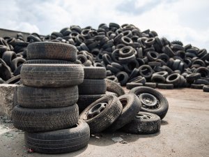 Siguldā akcijas laikā pārstrādei nodotas 21,42 tonnas nolietotu autoriepu