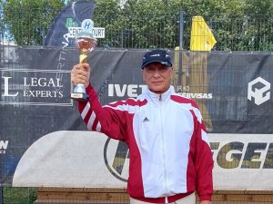 Edgars Konstantinovičs – Latvijas čempions tenisā savā vecuma grupā