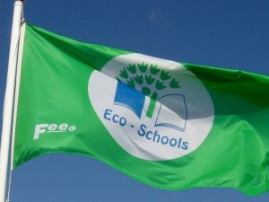 Novadā četras izglītības iestādes saņem Ekoskolu Zaļo karogu