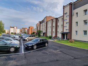 Krišjāņa Barona ielas 14 pagalms Siguldā iekļuvis Latvijas sakoptāko pagalmu finālā