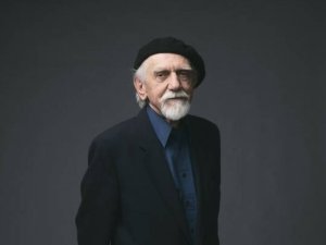 Šovakar Siguldā tikšanās ar leģendāro Ivaru Selecki un režisoru Armandu Začu