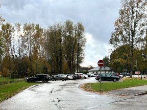 Veiktas satiksmes organizācijas izmaiņas pie Laurenču sākumskolas