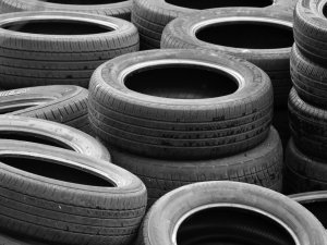 Aicina atbrīvoties no nolietotajām riepām