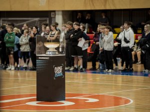 Zelta rudens laikā Siguldas novadā bija iespēja apskatīt “EuroBasket 2025” trofeju