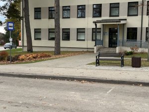 Uzklausot vecāku ierosinājumus, veiktas satiksmes organizācijas izmaiņas pie Laurenču sākumskolas