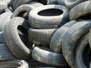 Siguldā akcijas laikā pārstrādei nodotas 40,49 tonnas nolietotu autoriepu