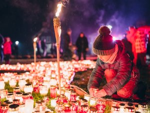 Lāpu gājiena laikā Siguldā būs īslaicīgi satiksmes ierobežojumi